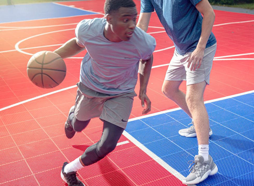 How to deals play basketball